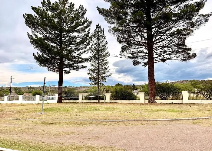 Peaceful Family Friendly With Fire Pit & Volleyball Court Holiday home Patagonia